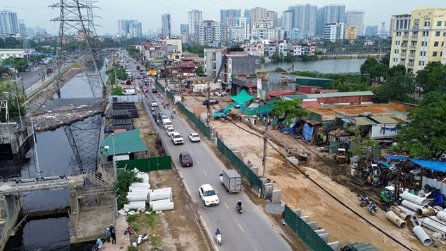 Hà Nội yêu cầu “gỡ vướng” mặt bằng, đẩy nhanh giải ngân đầu tư công