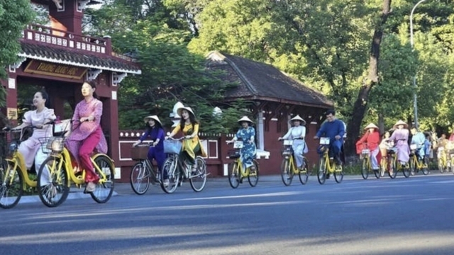 Ao dai week – a cultural highlight of Hue’s summer festival
