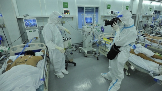 Sứ mệnh người làm báo giữa lằn ranh sinh tử đại dịch COVID 19