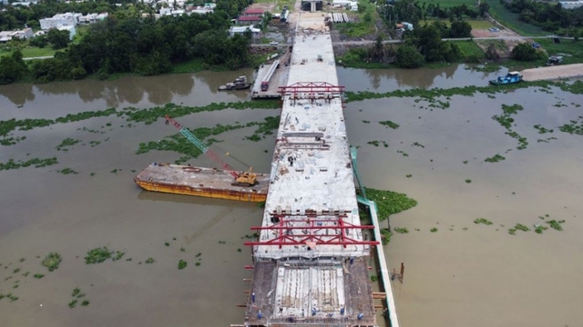 Hợp long cầu Bình Gởi (Vành đai 3), nối Bình Dương với TP.HCM