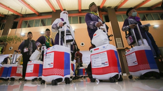 Indonesia điều tra các vụ đe dọa đánh bom khiến máy bay phải chuyển hướng