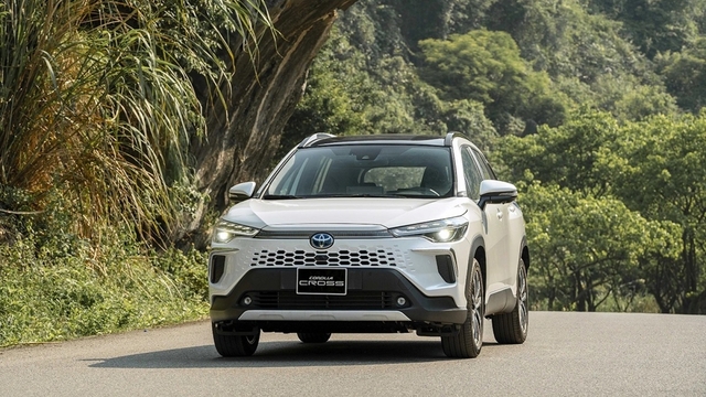 Top 10 xe Hybrid bán chạy nhất tháng 7/2026: Xe Nhật chiếm trọn danh sách