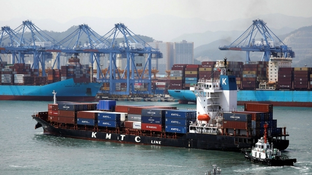 Kinh tế Hàn Quốc vừa trải qua một “tháng 5 đen tối”