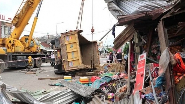 Vietnam sees sharp drop in traffic accidents in five months