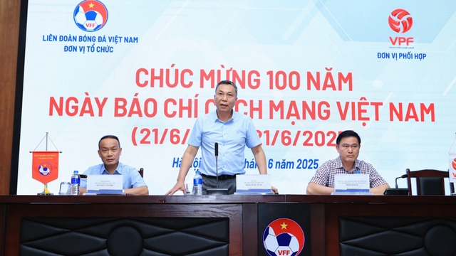 Bóng đá Việt Nam không nhập tịch ồ ạt, đầu tư bóng đá trẻ để phát triển bền vững