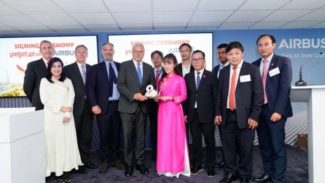 Vietjet places new order for 100 A321neo aircraft