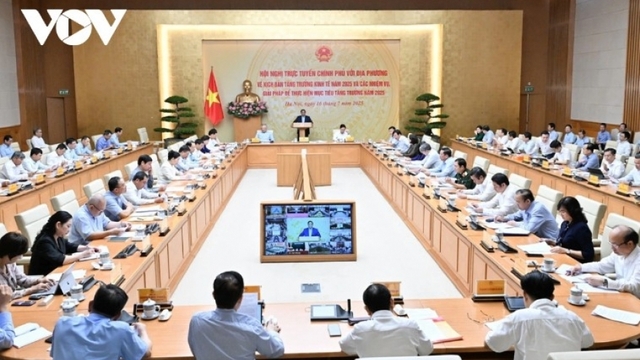 PM Chinh urges nationwide push to reach 8.3-8.5% economic growth in 2025