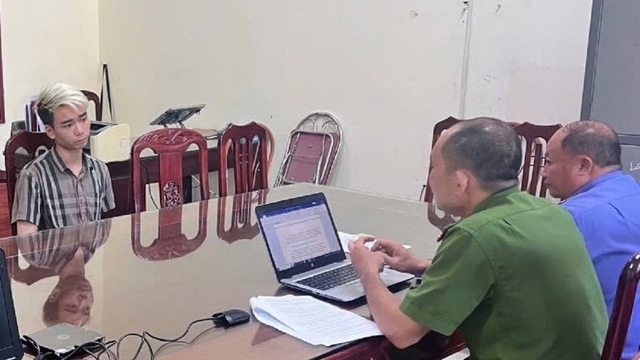 Bắt đối tượng bán ma túy “cỏ Mỹ” tại Ninh Bình