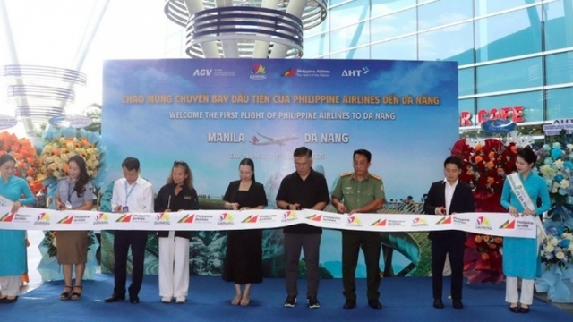 Philippine Airlines launches direct flight from Manila to Da Nang