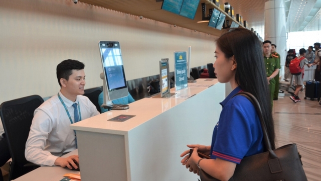Biometric check-in rolled out at Tan Son Nhat International Airport