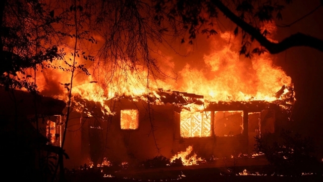 Cháy phòng ngủ trong căn nhà dân ở TP.HCM, 2 người thiệt mạng