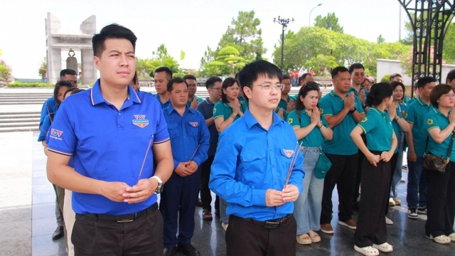 Đoàn Thanh niên VOV tri ân các anh hùng liệt sỹ, thương binh, người có công