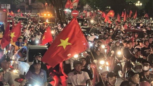 PM praises Vietnam U23 for third regional title