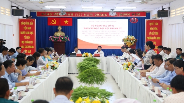 Không thể để phó chủ tịch UBND xã, phường ngồi ký sao y chứng thực mãi được