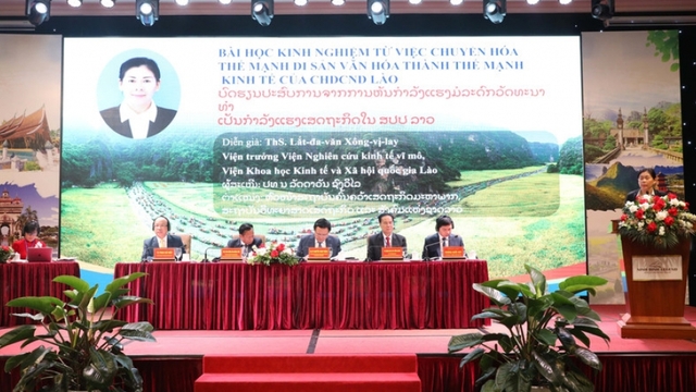 Vietnam, Laos share experience in heritage-based economic development