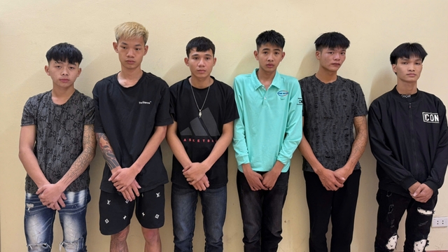 Tóm gọn 6 thanh niên mang dao, kiếm gây rối tại KCN ở Bắc Ninh