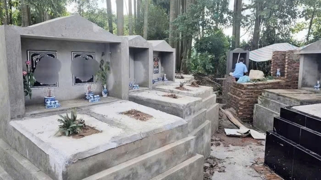 Chủ tịch Hà Nội yêu cầu xử lý nghiêm tình trạng xây mộ "ảo", chiếm đất nghĩa trang