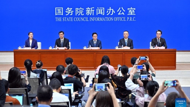 Kinh tế Trung Quốc 2025 dự kiến đạt khoảng 140.000 tỷ Nhân dân tệ