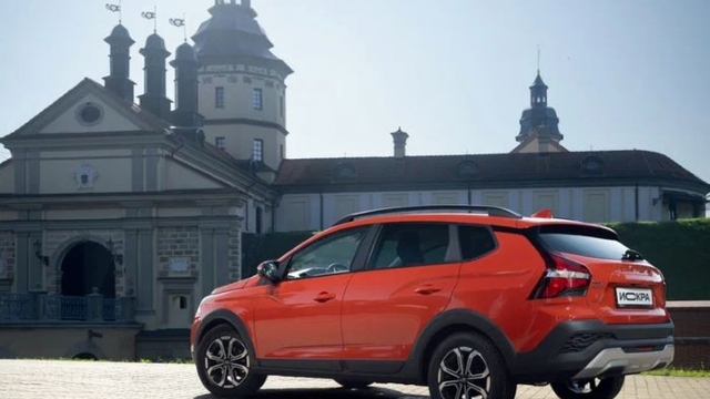 Mẫu xe Nga LADA Iskra có giá khoảng 480 triệu đồng