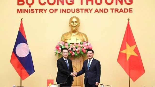 Vietnam, Laos to strengthen cooperation in trade, energy, border logistics