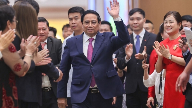 Thủ tướng Chính phủ gặp mặt doanh nghiệp: "80 năm doanh nghiệp đồng hành cùng đất nước"