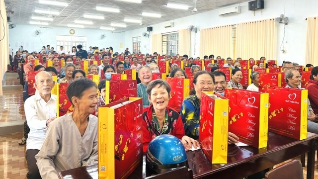 Quỹ Thiện Tâm đón nhận huân chương lao động hạng Nhất của Chủ tịch nước