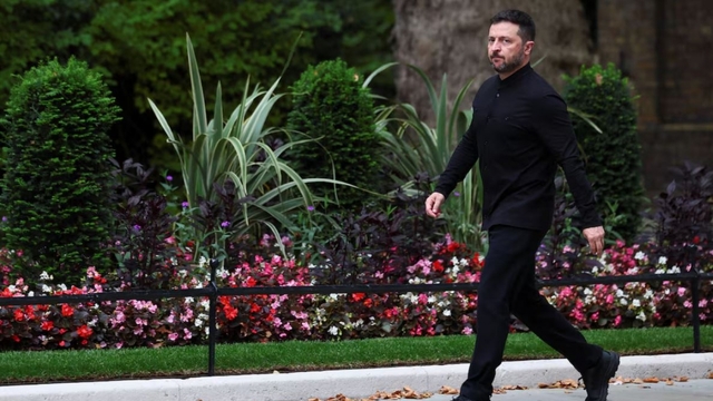 Tổng thống Zelensky tuyên bố sẵn sàng gặp Tổng thống Nga dưới mọi hình thức