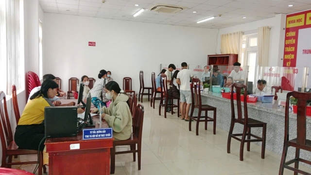 Chính quyền 2 cấp ĐBSCL còn vướng mắc sau sáp nhập