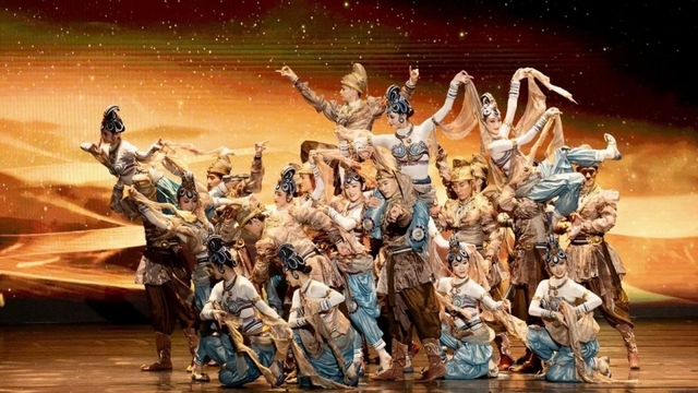 “Colorful China” programme brings traditional Chinese art to Hanoi