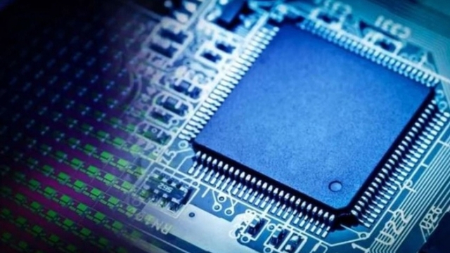 Vietnam seeks strategic semiconductor investments to cement industry breakthrough