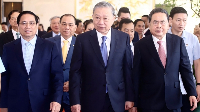 Tổng Bí thư, Thủ tướng và Chủ tịch Quốc hội dự Lễ khai mạc Triển lãm 80 năm thành tựu đất nước