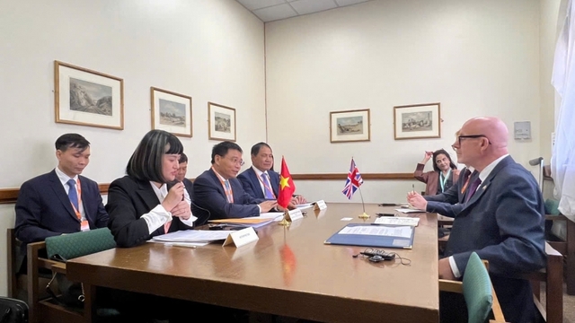 Tăng cường hợp tác tài chính-thương mại giữa Việt Nam với Vương quốc Anh
