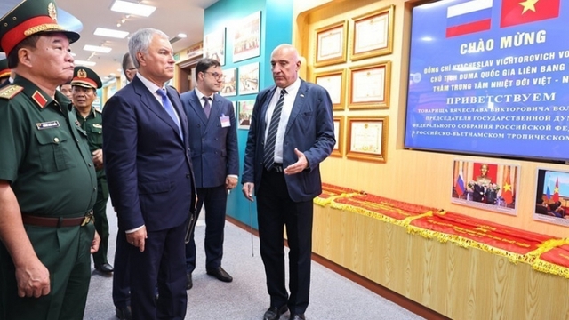 Russian State Duma Chairman visits Vietnam-Russia Tropical Centre