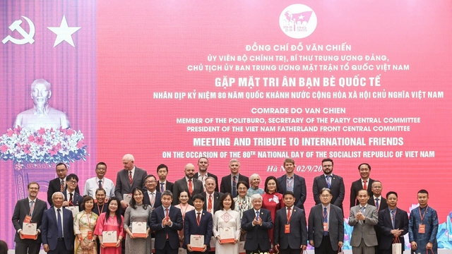 Gặp mặt tri ân bạn bè quốc tế nhân kỷ niệm 80 năm Quốc khánh
