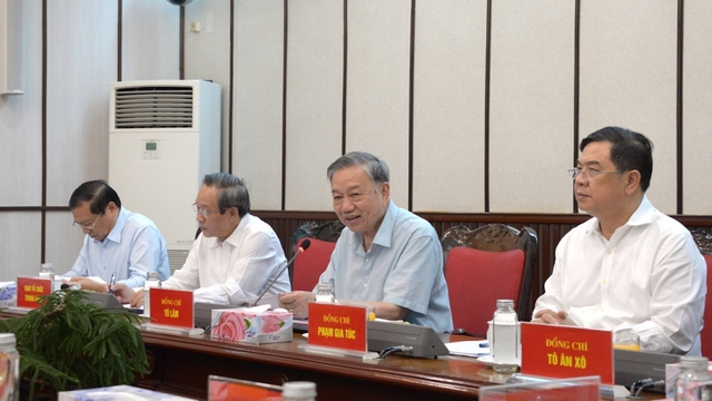 Tổng Bí thư chủ trì cuộc họp với Đảng ủy Bộ GD-ĐT về triển khai Nghị quyết 71