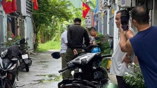 Nóng 24h: Lấy lời khai người đàn ông gây thương tích cho vợ