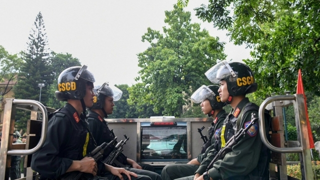 Đấu tranh, ngăn chặn việc tài trợ hoạt động xâm phạm an ninh quốc gia, khủng bố