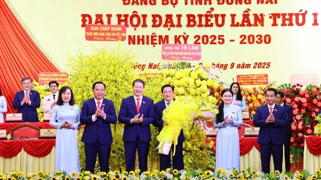 Ông Vũ Hồng Văn tiếp tục giữ chức Bí thư Tỉnh ủy Đồng Nai