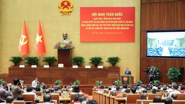 Hội nghị toàn quốc quán triệt 4 nghị quyết của Bộ Chính trị