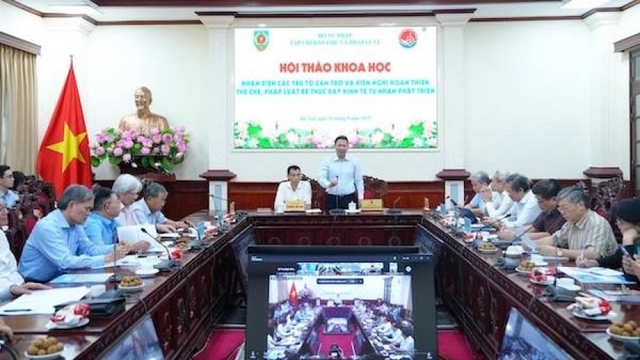 "Kiểm soát để không chèn lợi ích ngành, lợi ích nhóm vào công tác xây dựng pháp luật"