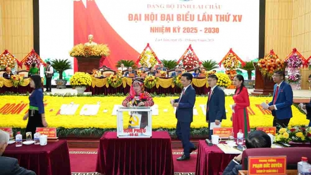 Ban Thường vụ và Ban Chấp hành Đảng bộ tỉnh Lai Châu khóa XV