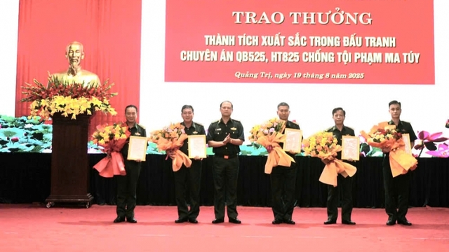 Thủ tướng khen chiến công triệt phá các đường dây ma túy lớn