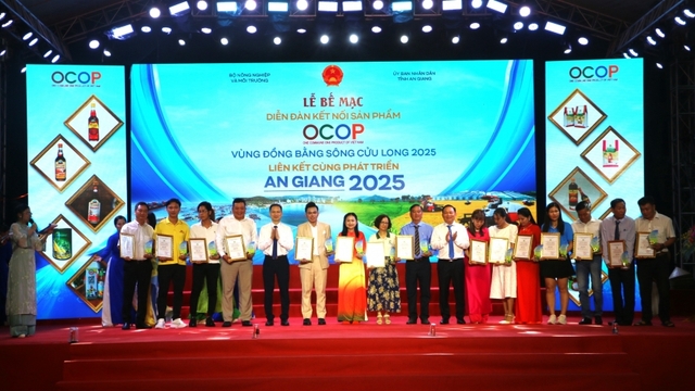 Bế mạc Diễn đàn OCOP vùng Đồng bằng sông Cửu Long năm 2025