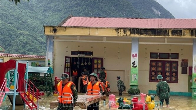 PM orders urgent restoration of schools damaged by natural disasters