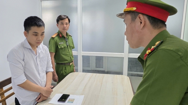 Khởi tố, bắt tạm giam nhân viên công ty bảo hiểm tham ô tiền tỷ