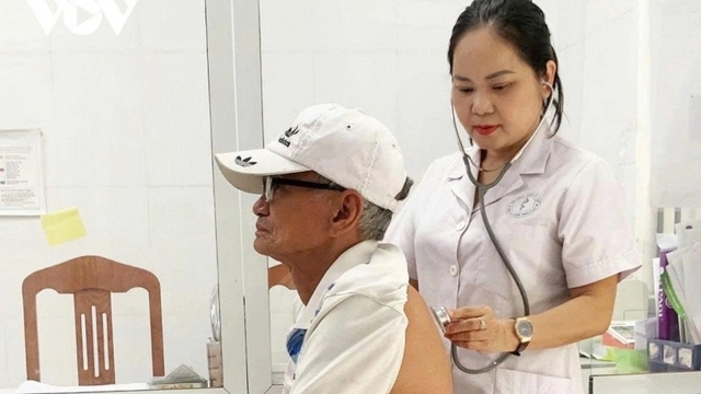 Bộ Y tế đề nghị luân chuyển bác sĩ về tuyến xã bảo đảm y tế cơ sở