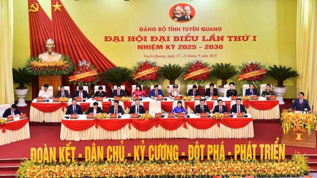 Khai mạc Đại hội Đảng bộ tỉnh Tuyên Quang lần thứ I, nhiệm kỳ 2025 - 2030