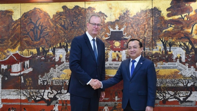 Vietnam, UK deepen cooperation in finance, export credits