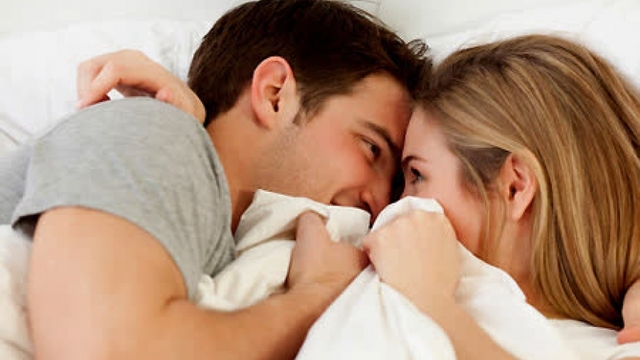 Quan hệ tình dục "làm việc" theo thời điểm nào là tốt cho sức khỏe?