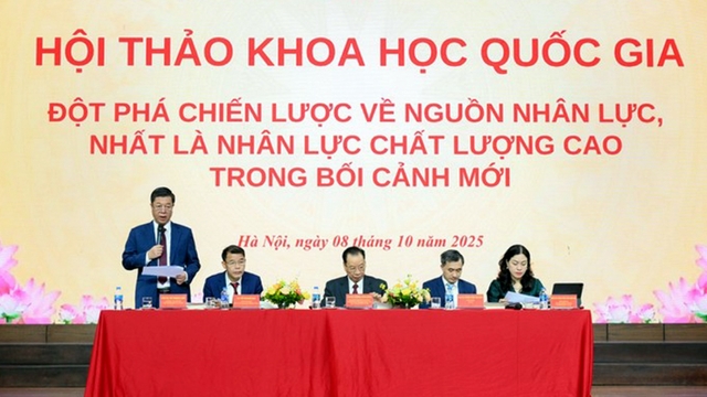 Đột phá chiến lược về nguồn nhân lực chất lượng cao trong bối cảnh mới